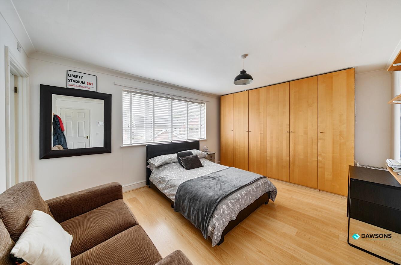 Waverley Drive, Mumbles, Swansea, SA3 5SY